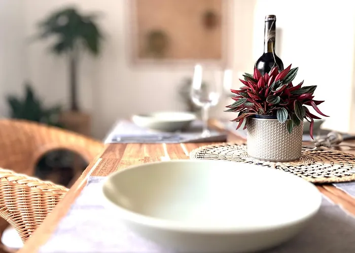 Cozee - The Oasis Apartment *