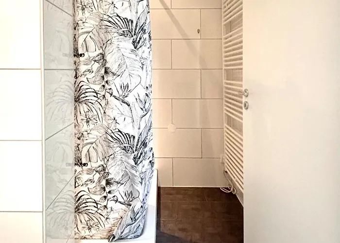 Cozee - The Oasis Apartment